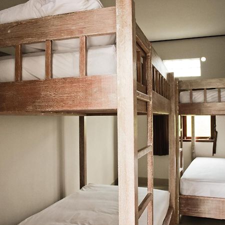 Matra Bali Surf Camp Pensión Canggu Habitación foto