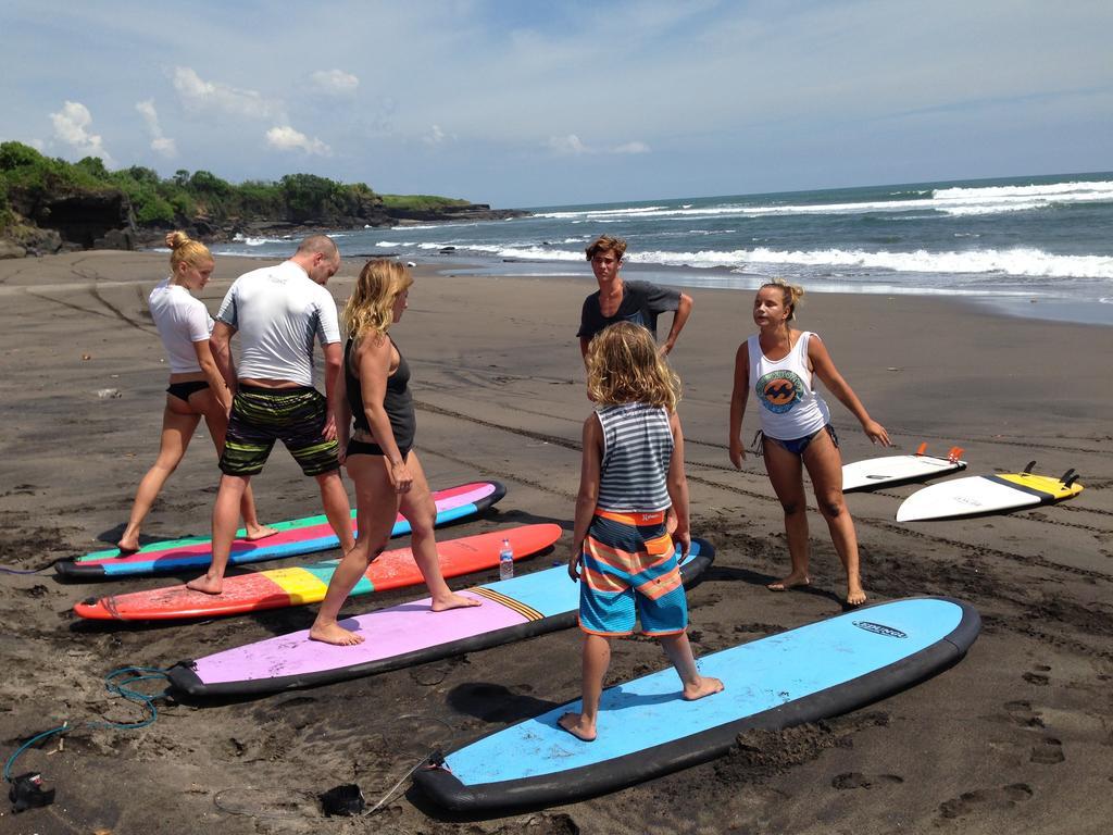 Matra Bali Surf Camp Pensión Canggu Exterior foto